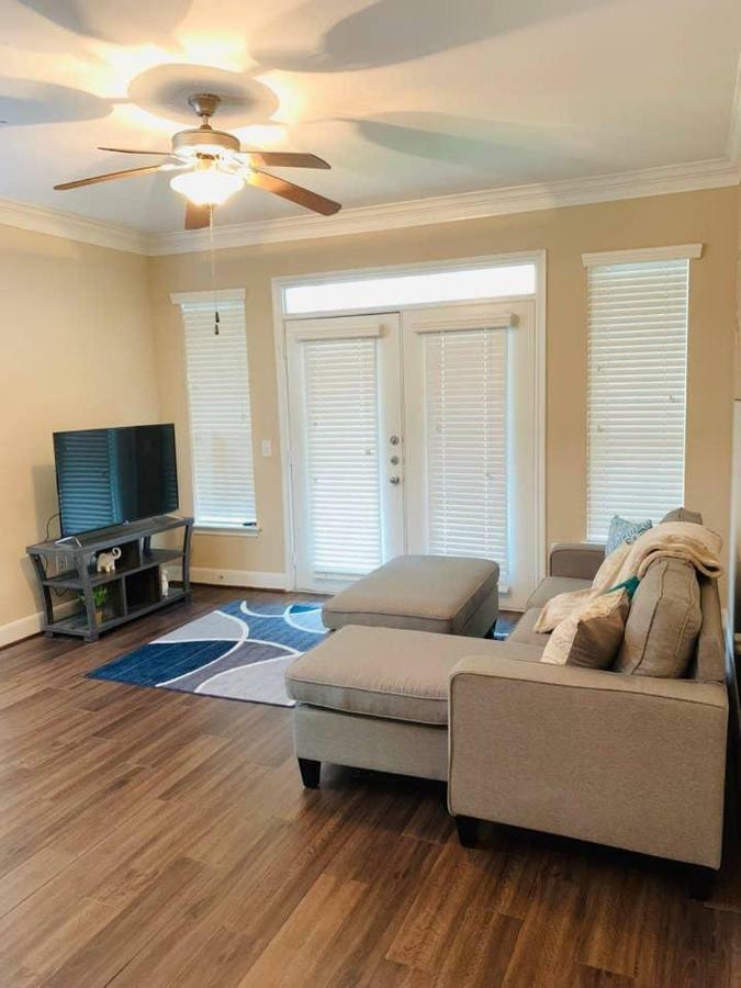 Cozy Home Near Med Center, Nrg, Galleria & Dtown Houston Esterno foto